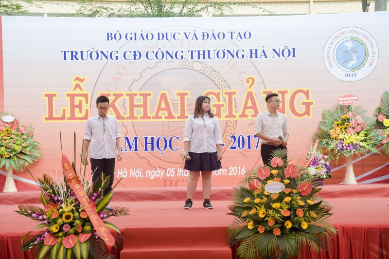 Hát: Xinh tươi Việt Nam