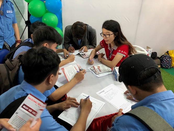 CÓ NĂNG LỰC NGOẠI NGỮ,  CƠ HỘI THU NHẬP SẼ TỐT HƠN