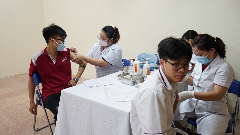 TỔ CHỨC TIÊM VẮC XIN PHÒNG COVID-19 (MŨI 3) ĐẢM BẢO AN TOÀN – ĐÚNG KẾ HOẠCH