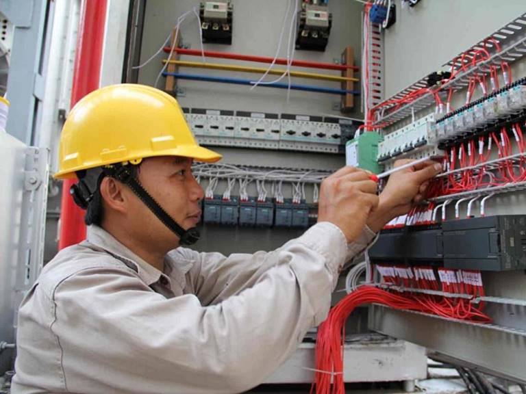 CHƯƠNG TRÌNH ĐÀO TẠO NGÀNH ĐIỆN CÔNG NGHIỆP HỆ TC-LT VÀ CĐ
