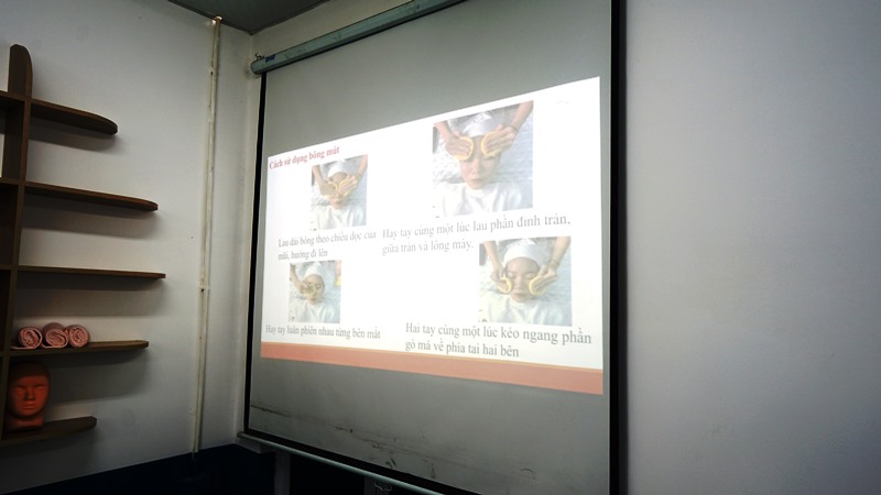 ẢNH THỰC HÀNH NGÀNH CHĂM SÓC SẮC ĐẸP