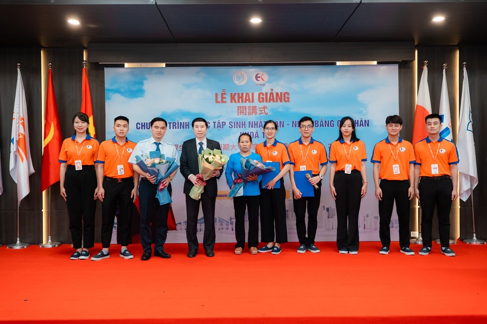 ẢNH LỄ KHAI GIẢNG CHƯƠNG TRÌNH TTS NHẬT BẢN NHẬN BẰNG CAO ĐẲNG KHÓA I