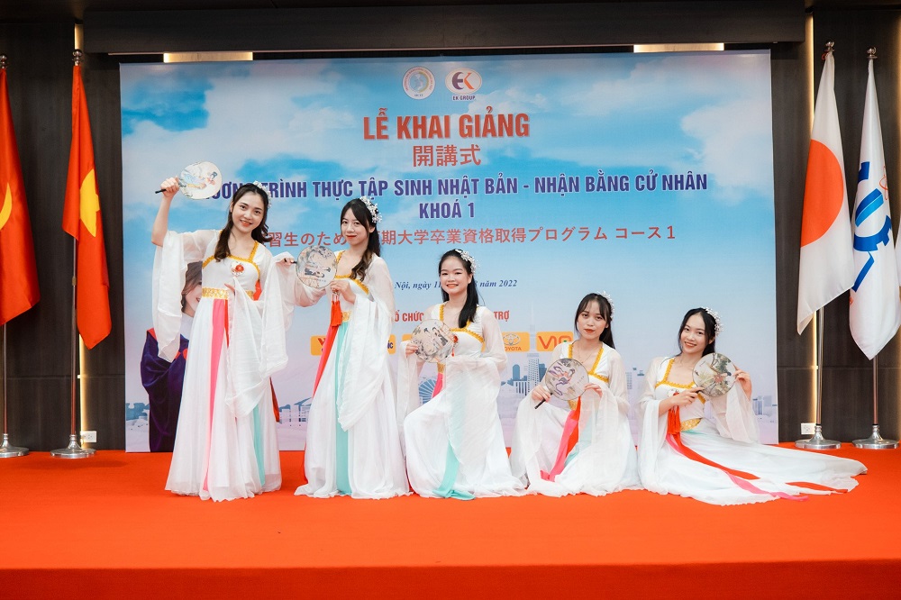 ẢNH LỄ KHAI GIẢNG CHƯƠNG TRÌNH TTS NHẬT BẢN NHẬN BẰNG CAO ĐẲNG KHÓA I