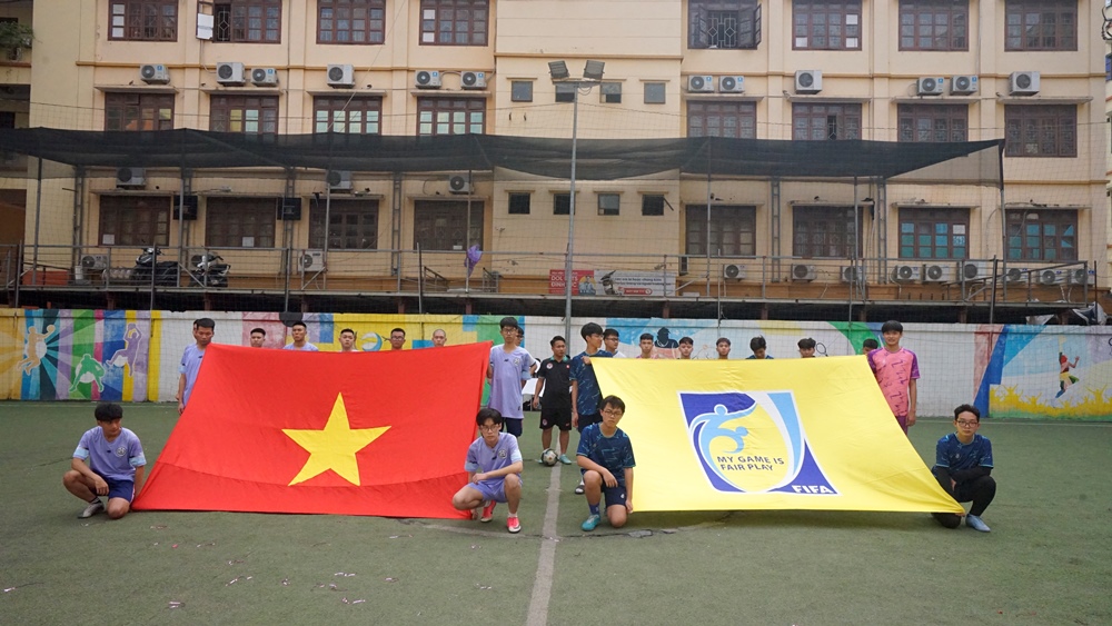 BẾ MẠC GIẢI BÓNG ĐÁ NAM HỌC SINH SINH VIÊN NĂM HỌC 2023 - 2024