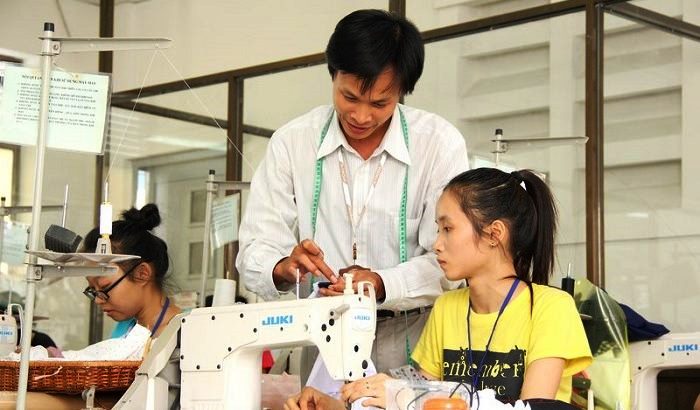 CÔNG KHAI CÁN BỘ QUẢN LÝ GIÁO VIÊN TỔ CHỨC GIẢNG DẠY NGÀNH CÔNG NGHỆ MAY