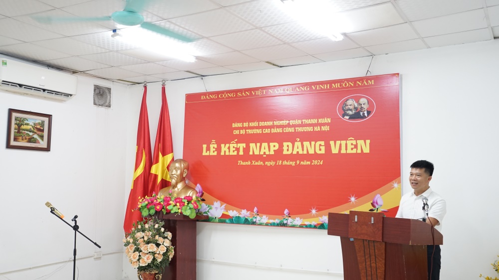 LỄ KẾT NẠP ĐẢNG VIÊN MỚI NĂM 2024