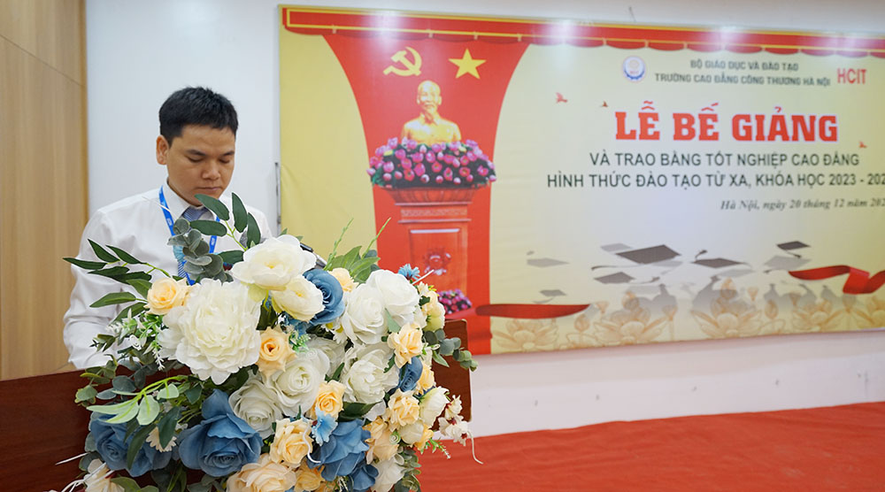 LỄ BẾ GIẢNG VÀ TRAO BẰNG TỐT NGHIỆP CAO ĐẲNG,   KHOÁ HỌC 2023-2025 TRANG TRỌNG VÀ Ý NGHĨA