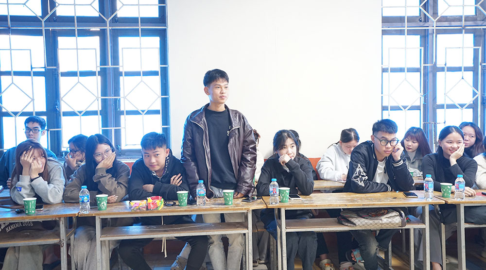 TĂNG CƯỜNG GIÁO DỤC, TUYÊN TRUYỀN VỀ CÁC BIỆN PHÁP VỆ SINH PHÒNG CHỐNG BỆNH CHO HỌC SINH, SINH VIÊN