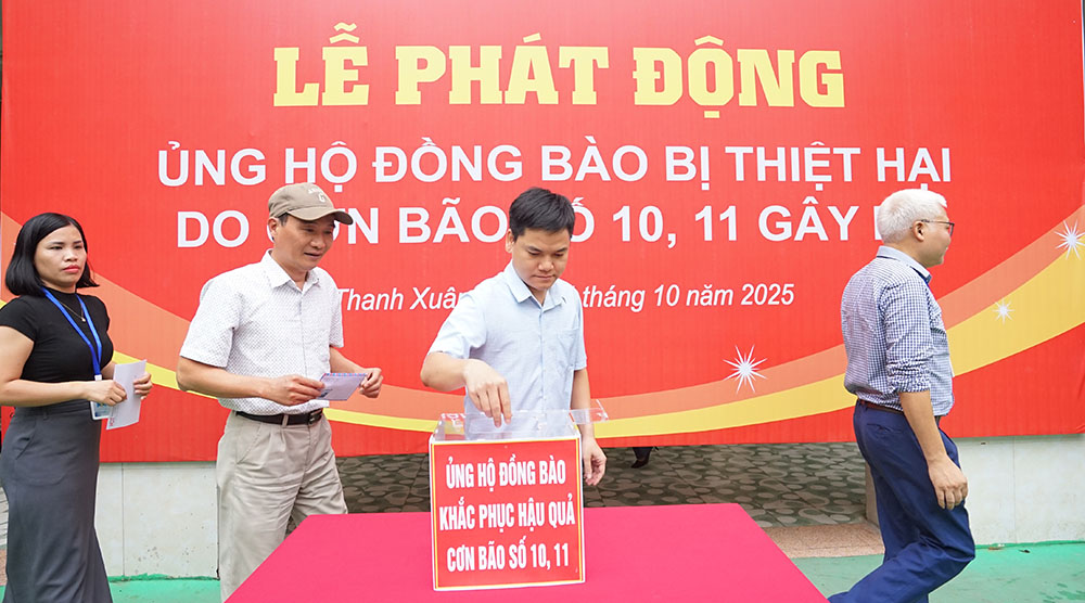 LỄ QUYÊN GÓP ỦNG HỘ ĐỒNG BÀO BỊ THIỆT HẠI DO CƠN BÃO SỐ 10 VÀ SỐ 11 GÂY RA