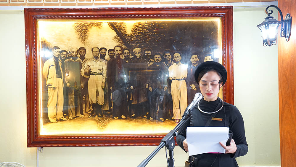 HOẠT ĐỘNG TRẢI NGHIỆM  GIÁO DỤC DI SẢN TRUYỀN THỐNG CÁCH MẠNG