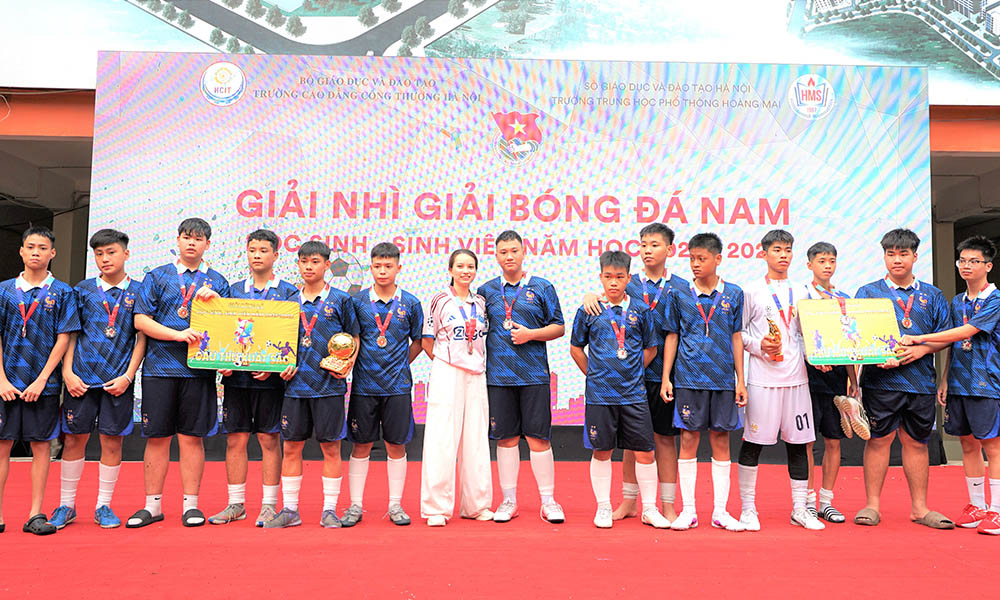 GIẢI BÓNG ĐÁ NAM HỌC SINH, SINH VIÊN  NĂM HỌC 2025–2026 THÀNH CÔNG TỐT ĐẸP