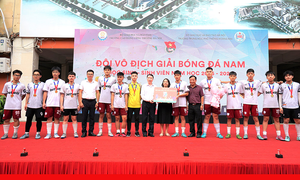 GIẢI BÓNG ĐÁ NAM HỌC SINH, SINH VIÊN  NĂM HỌC 2025–2026 THÀNH CÔNG TỐT ĐẸP