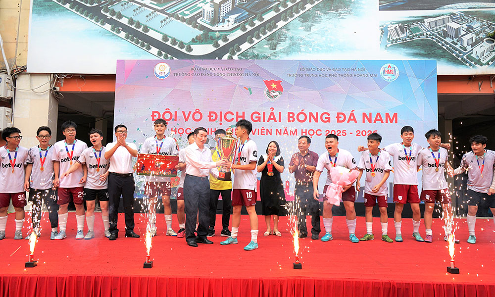 GIẢI BÓNG ĐÁ NAM HỌC SINH, SINH VIÊN  NĂM HỌC 2025–2026 THÀNH CÔNG TỐT ĐẸP