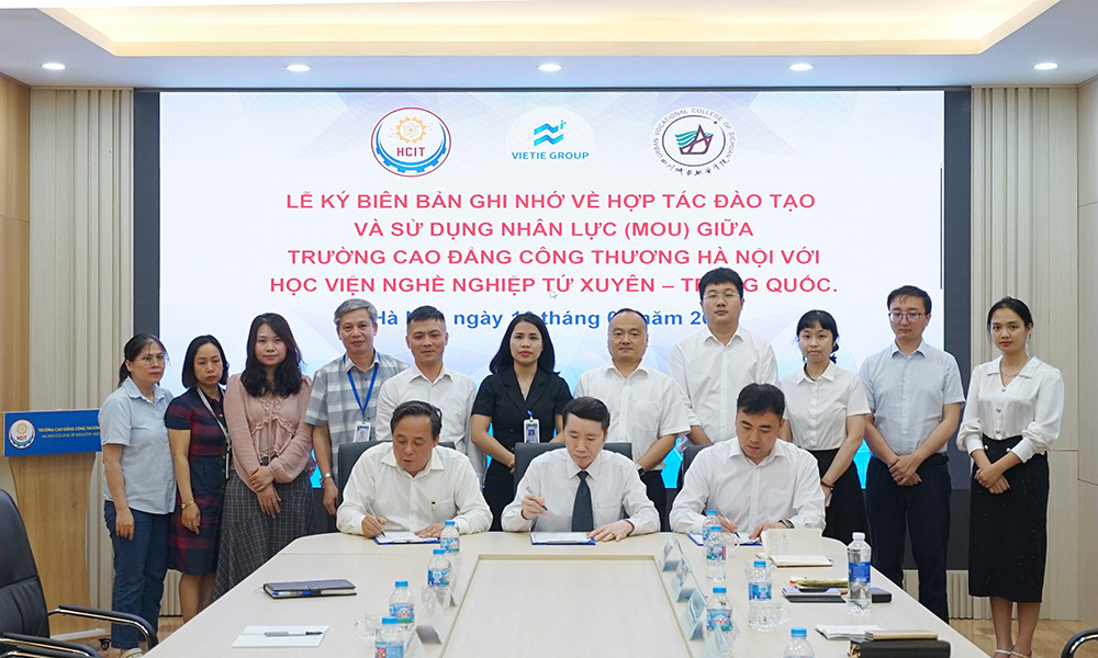 LỄ KÝ BIÊN BẢN GHI NHỚ VỀ  HỢP TÁC ĐÀO TẠO VÀ SỬ DỤNG NHÂN LỰC (MOU)