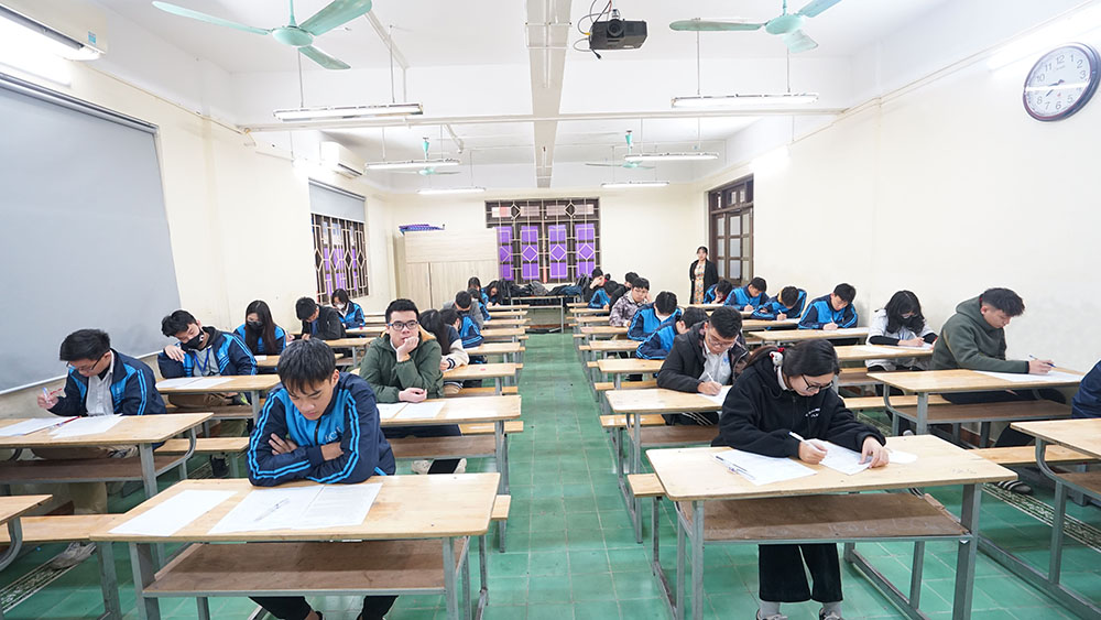 KIỂM TRA ĐỊNH KỲ GIỮA HỌC KỲ II NĂM HỌC 2025 – 2026 TRẬT TỰ – AN TOÀN – NGHIÊM TÚC – ĐÚNG QUY CHẾ