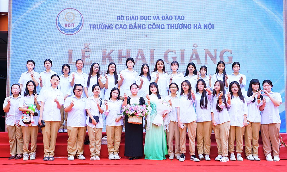 LỄ KHAI GIẢNG KHÓA HỌC 2026 - 2029  TRANG TRỌNG – NGHIÊM TÚC – ĐÚNG NGHI THỨC   