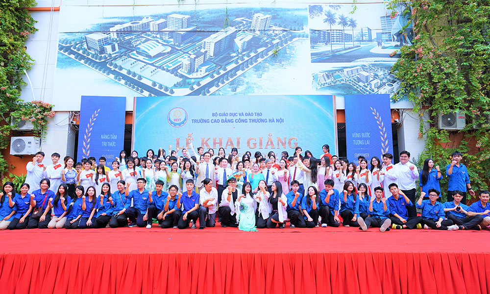 LỄ KHAI GIẢNG KHÓA HỌC 2026 - 2029  TRANG TRỌNG – NGHIÊM TÚC – ĐÚNG NGHI THỨC   