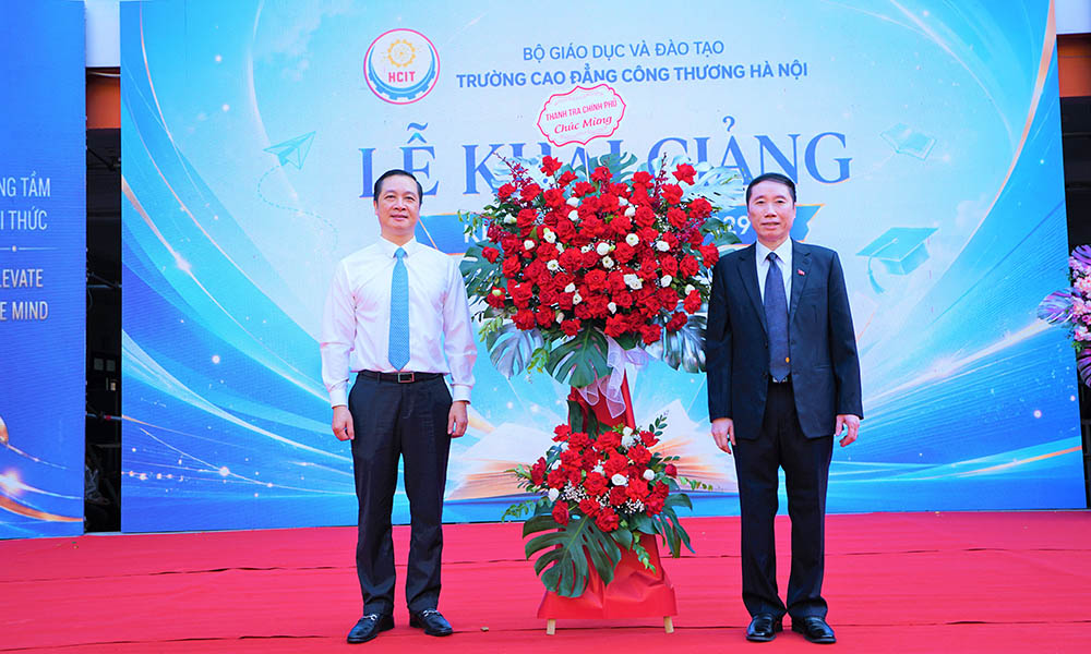 LỄ KHAI GIẢNG KHÓA HỌC 2026 - 2029  TRANG TRỌNG – NGHIÊM TÚC – ĐÚNG NGHI THỨC   