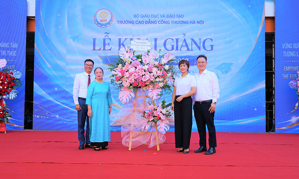 LỄ KHAI GIẢNG KHÓA HỌC 2026 - 2029  TRANG TRỌNG – NGHIÊM TÚC – ĐÚNG NGHI THỨC   