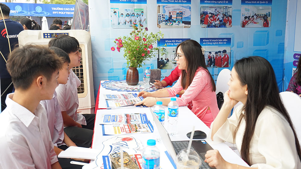 NGÀY HỘI GẮN KẾT GIÁO DỤC NGHỀ NGHIỆP THỦ ĐÔ  VỚI THỊ TRƯỜNG LAO ĐỘNG NĂM 2026