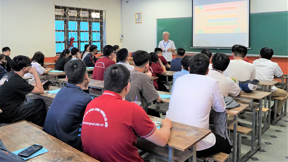ĐÓN TIẾP HỌC SINH TẬP TRUNG NHẬP HỌC HÀO HỨNG – PHẤN KHỚI VÀ TỰ TIN