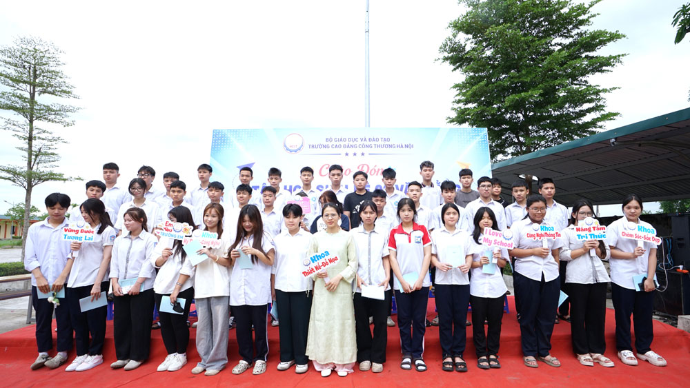 CHÀO ĐÓN TÂN HỌC SINH HỆ 02 VĂN BẰNG,  KHÓA HỌC 2026 – 2029 TẬP TRUNG, NHẬP HỌC