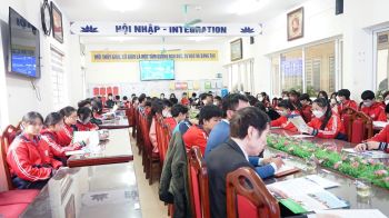 ẢNH TƯ VẤN HƯỚNG NGHIỆP CHO HỌC SINH TRƯỜNG THCS VĂN ĐIỂN