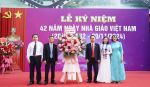 ẢNH MÍT TINH CHÀO MỪNG 42 NĂM NGÀY NHÀ GIÁO VIỆT NAM