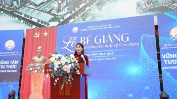 LỄ BẾ GIẢNG, TRAO BẰNG TỐT NGHIỆP CAO ĐẲNG VÀ CHÀO TÂN SINH VIÊN TRANG TRỌNG VÀ ĐẦY Ý NGHĨA