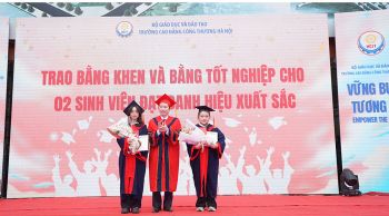 LỄ BẾ GIẢNG, TRAO BẰNG TỐT NGHIỆP CAO ĐẲNG VÀ CHÀO TÂN SINH VIÊN TRANG TRỌNG VÀ ĐẦY Ý NGHĨA