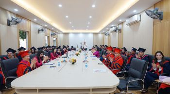 LỄ BẾ GIẢNG VÀ TRAO BẰNG TỐT NGHIỆP CAO ĐẲNG,   KHOÁ HỌC 2023-2025 TRANG TRỌNG VÀ Ý NGHĨA