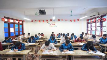 KIỂM TRA ĐỊNH KỲ GIỮA HỌC KỲ I NĂM HỌC 2025-2026 TRẬT TỰ - NGHIÊM TÚC VÀ ĐÚNG QUY CHẾ