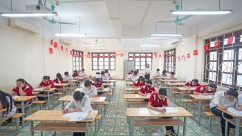 KIỂM TRA ĐỊNH KỲ GIỮA HỌC KỲ I NĂM HỌC 2025-2026 TRẬT TỰ - NGHIÊM TÚC VÀ ĐÚNG QUY CHẾ