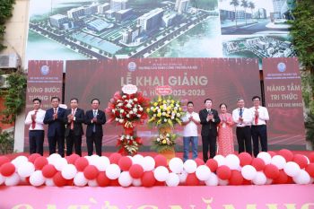 Lời nhắn nhủ ý nghĩa của thầy Hiệu trưởng tới người học ở Lễ khai giảng