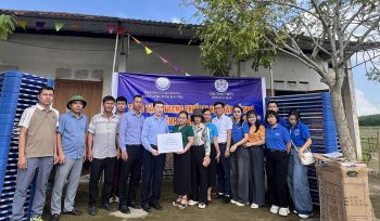 CHUNG TAY HƯỚNG VỀ MIỀN TRUNG – LAN TỎA YÊU THƯƠNG