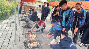 HOẠT ĐỘNG TRẢI NGHIỆM GIÁO DỤC DI SẢN HƯỚNG VỀ  LỊCH SỬ TRUYỀN THỐNG T25