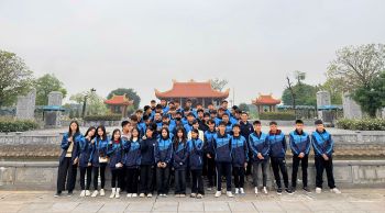 HOẠT ĐỘNG TRẢI NGHIỆM GIÁO DỤC DI SẢN HƯỚNG VỀ  LỊCH SỬ TRUYỀN THỐNG T25