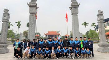 HOẠT ĐỘNG TRẢI NGHIỆM GIÁO DỤC DI SẢN HƯỚNG VỀ  LỊCH SỬ TRUYỀN THỐNG T25