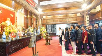 HOẠT ĐỘNG TRẢI NGHIỆM  GIÁO DỤC DI SẢN TRUYỀN THỐNG CÁCH MẠNG