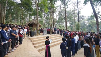 HOẠT ĐỘNG TRẢI NGHIỆM  GIÁO DỤC DI SẢN TRUYỀN THỐNG CÁCH MẠNG