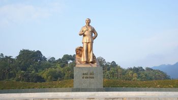 HOẠT ĐỘNG TRẢI NGHIỆM  GIÁO DỤC DI SẢN TRUYỀN THỐNG CÁCH MẠNG