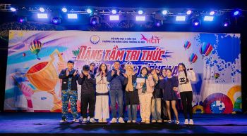 HOẠT ĐỘNG TRẢI NGHIỆM  GIÁO DỤC DI SẢN, HƯỚNG VỀ CỘI NGUỒN