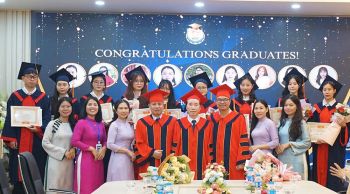 LỄ BẾ GIẢNG VÀ TRAO BẰNG TỐT NGHIỆP CAO ĐẲNG TRANG TRỌNG - NGHIÊM TÚC - ĐÚNG NGHI THỨC