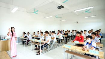 CHÀO ĐÓN TÂN HỌC SINH HỆ 02 VĂN BẰNG,  KHÓA HỌC 2026 – 2029 TẬP TRUNG, NHẬP HỌC
